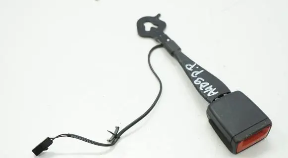 Audi A4 S4 B9 8W Front seatbelt buckle 4M0857755EACR 4M0857755E