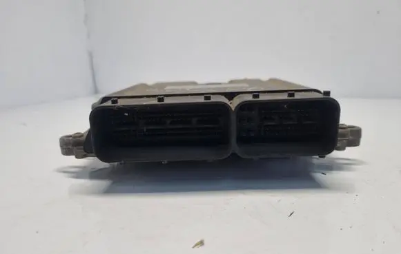 Volvo XC70 Engine control unit/module 30729826A 1039S10667 0281012103