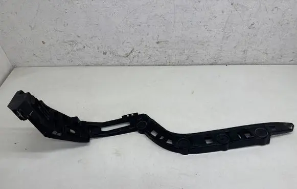 Volkswagen PASSAT B7 Rear bumper mounting bracket 3AF807393