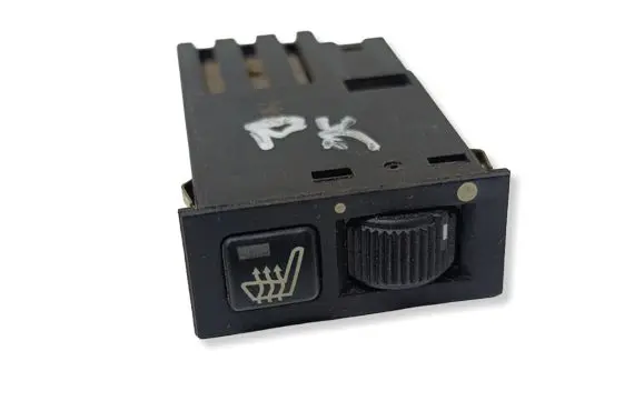 BMW 5 E39 Seat heating switch 8352259