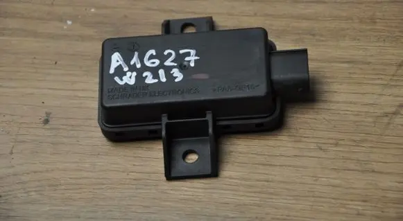 Mercedes-Benz E W213 Tire pressure control unit A0009008709