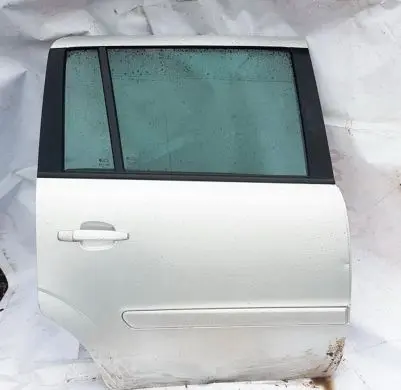 Opel Zafira B Rear door 
