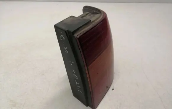 Volkswagen PASSAT B4 Rear/tail lights 3A5945112