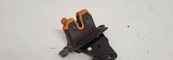 Skoda Fabia Mk1 (6Y) Tailgate/trunk/boot lock/catch/latch 