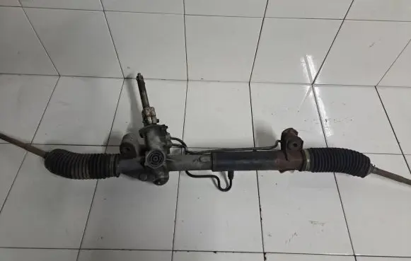 Ford Focus Steering rack 3S413A500AB GKLL24P536 A0003435