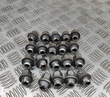 Toyota Prius+ (ZVW40) Nuts/bolts 9094201033