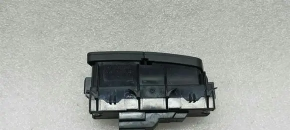 Mercedes-Benz ML W166 Central locking switch button A2049058402