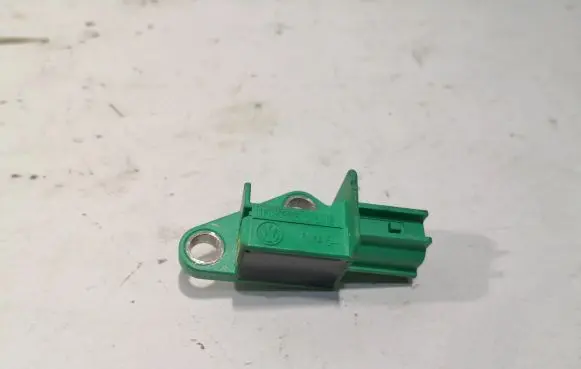 Audi A4 S4 B8 8K Airbag deployment crash/impact sensor 1K0909606C