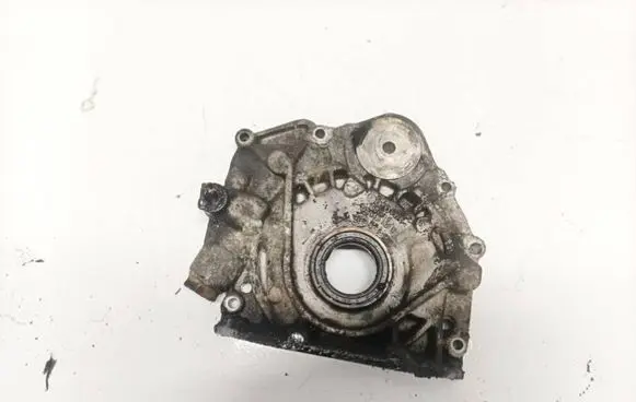 Volvo S70 V70 V70 XC Oil pump 074115109b