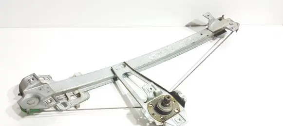 Rear door manual window regulator
