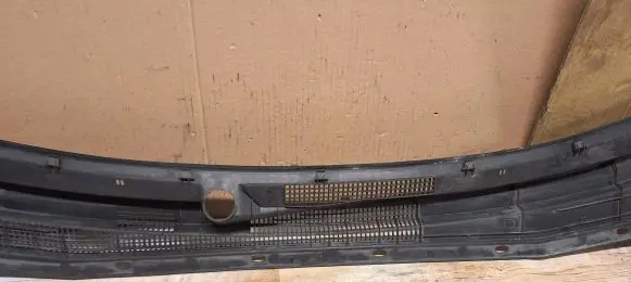 Mitsubishi Outlander Wiper trim MR971425