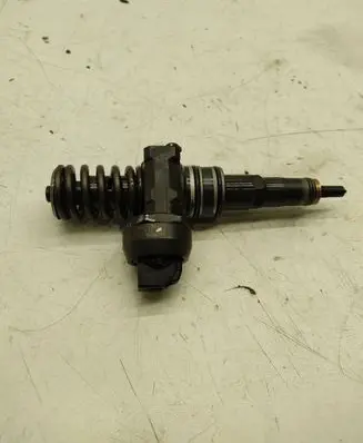 Seat Altea Fuel injector 038130073AG 0414720215