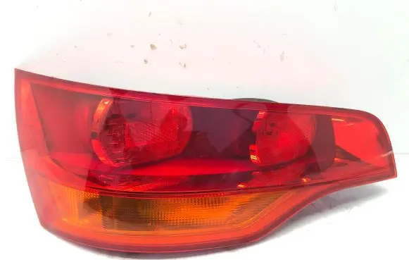 Audi Q7 4L Rear/tail lights 4L0945093 027330102