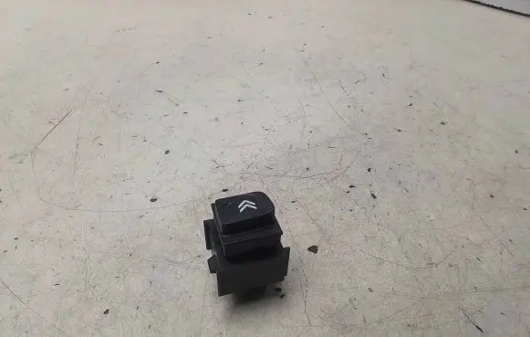 Citroen C4 II Other switches/knobs/shifts MP6661