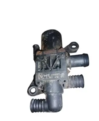 BMW 5 E60 E61 Coolant heater control valve 6911797