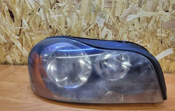 Volvo XC90 Headlight/headlamp 30784152 89901334
