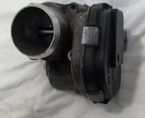 Ford Focus Throttle body valve 9673534480