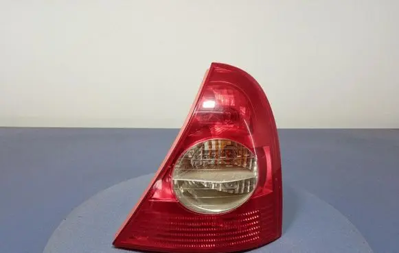 Renault Clio III Rear/tail lights 8200071414