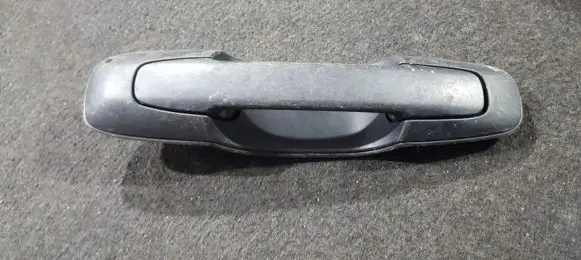 Suzuki Grand Vitara I Front door exterior handle 8281056d00 82810-56d00