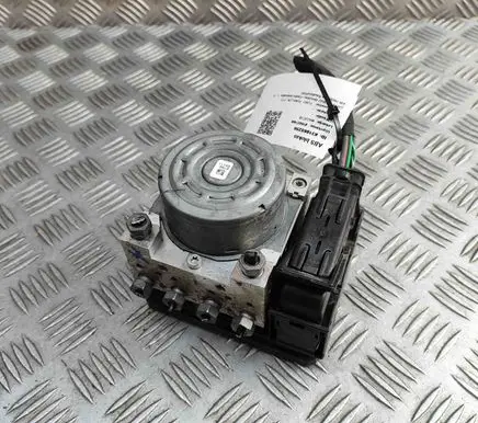 Ford Puma ABS Pump M1BC2B373KB M1BC2C219KB