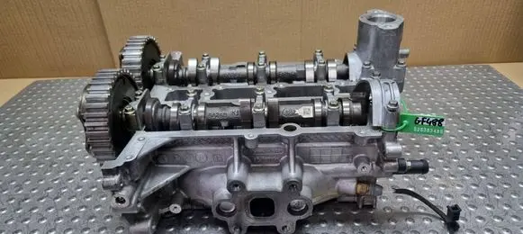 Ford Focus Engine head CM5G6090GF 6A269 6A266
