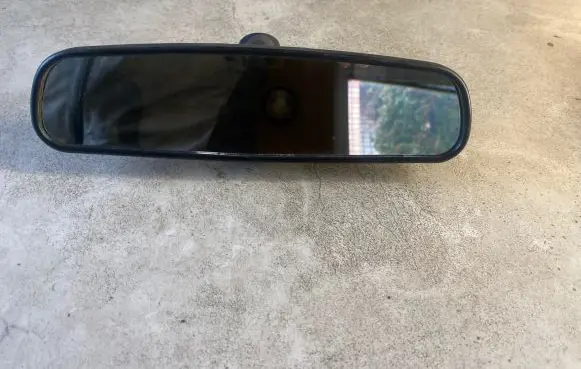 Jeep Cherokee III KJ Rear view mirror (interior) E8011681