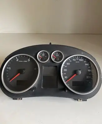Audi A2 Speedometer (instrument cluster) 8Z0920900T