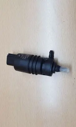 BMW X4 F26 Windscreen/windshield washer pump 7302589