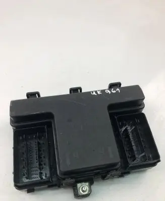 Ford Fusion Fuse module DG9T14A067AF