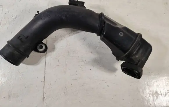 Intercooler hose/pipe