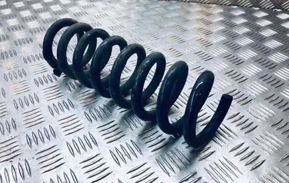 Mercedes-Benz E W212 Rear coil spring