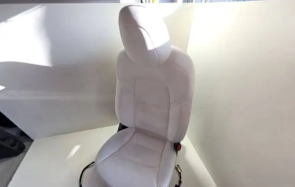Tesla Model 3 Front passenger seat 1456943-00-E