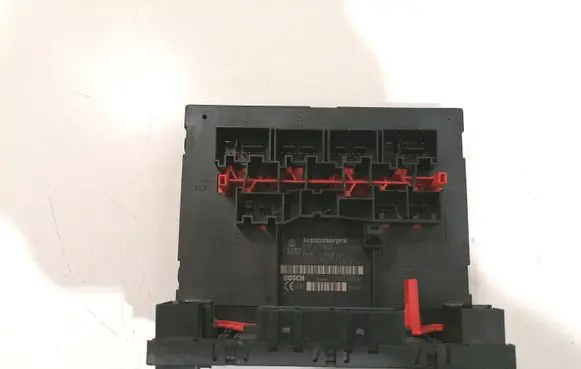 Volkswagen PASSAT B6 Comfort/convenience module 3C0937049D