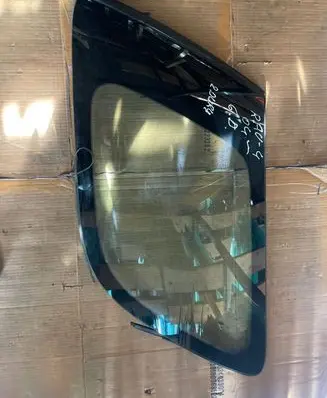 Toyota RAV 4 (XA20) Rear side window