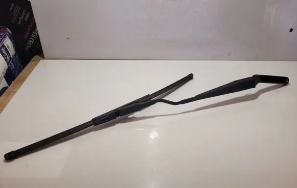 Ford Mustang V Front wiper blade arm 24027168