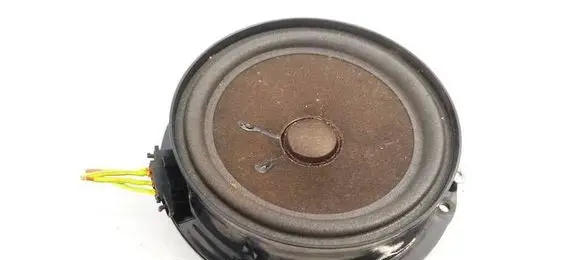 Skoda Fabia Mk1 (6Y) Front door speaker 1Z0035411Q