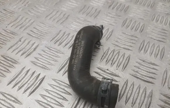 Engine coolant pipe/hose