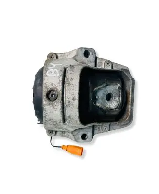 Audi Q5 SQ5 Engine mount bracket 8R0198381