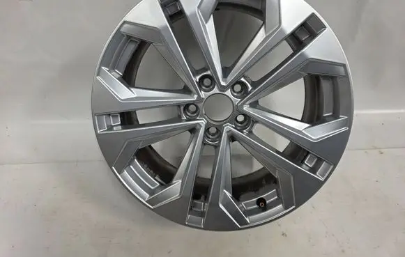 Audi A4 Allroad B9 R18 alloy rim 8W9601025L