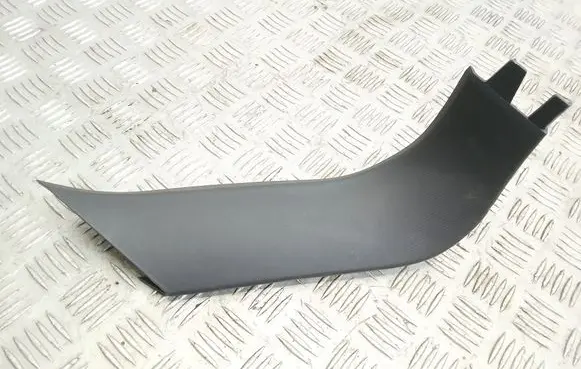 Toyota Avensis T270 Other trunk/boot trim element 6793805030