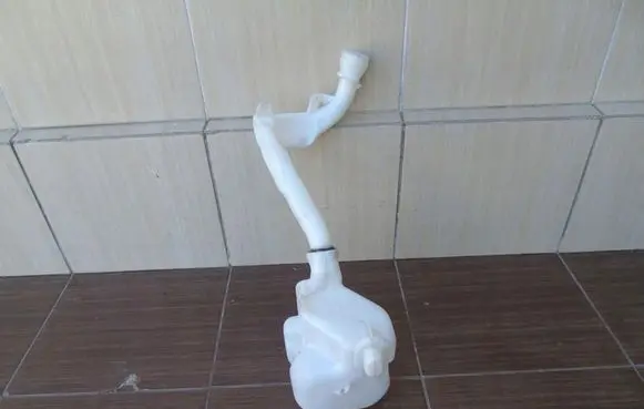 Peugeot 207 Windshield washer fluid reservoir/tank 964833758003