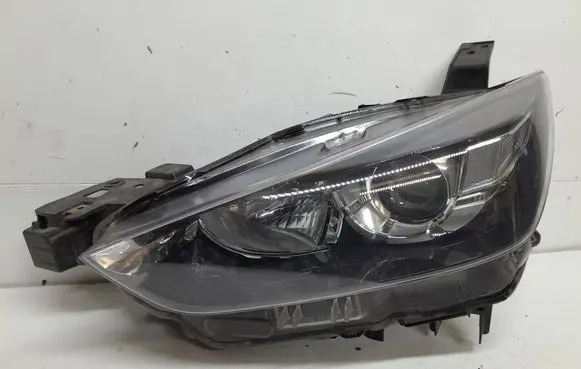 Mazda CX-3 Headlight/headlamp D10E51040