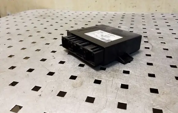 Ford Focus Comfort/convenience module 98AG15K600DD 5WK47230D 88LP0012