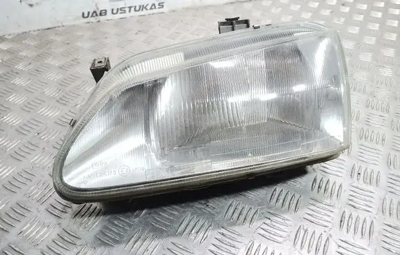 Renault Megane I Headlight/headlamp 02A02HCR175