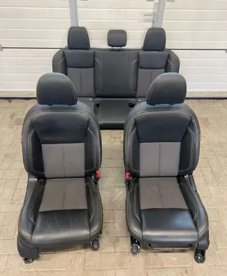 Seat set