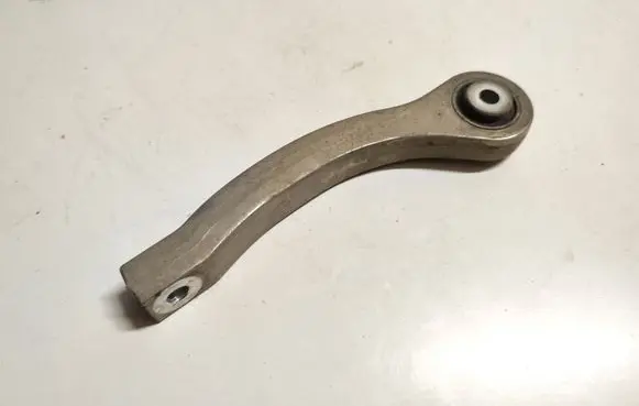 Audi Q7 4M Sway bar bush bracket, rear 4M0505465D