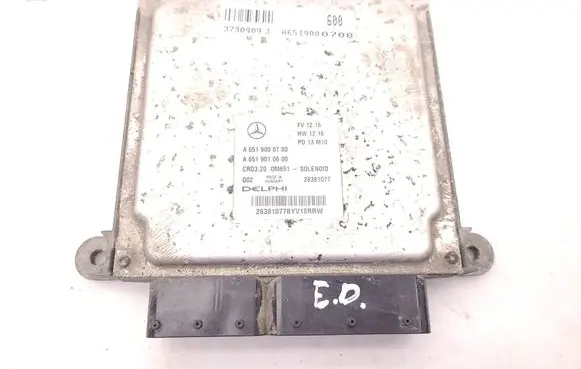 Mercedes-Benz Sprinter W906 Engine control unit/module A6519000700 28381077 A6519010600
