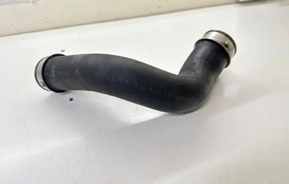 Volkswagen Transporter - Caravelle T5 Intercooler hose/pipe 7H0145709D