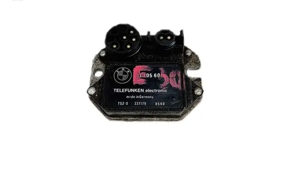 BMW 3 E30 Ignition amplifier control unit 1705608