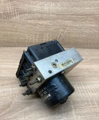 BMW 3 E46 ABS Pump 6751768 6751767
